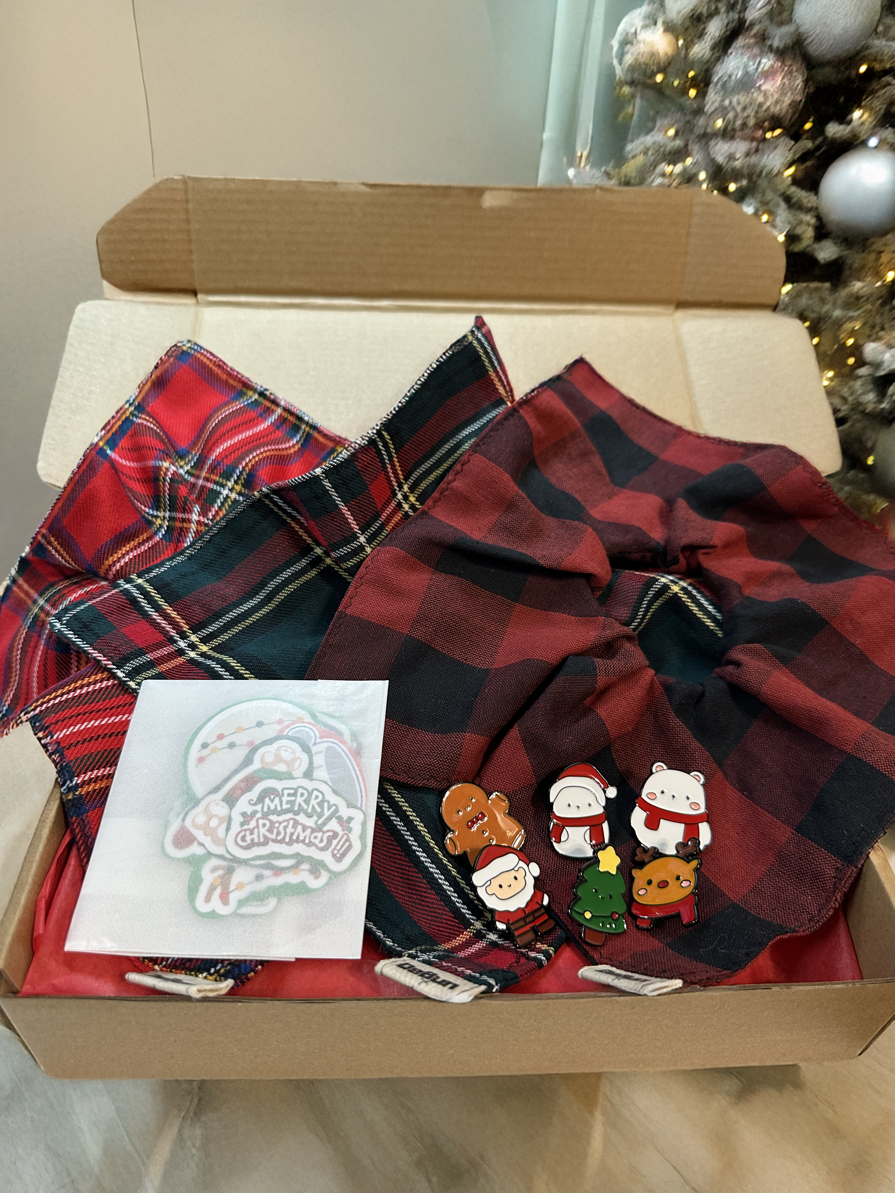 CHRISTMAS GIFT BOX _ SQUARE